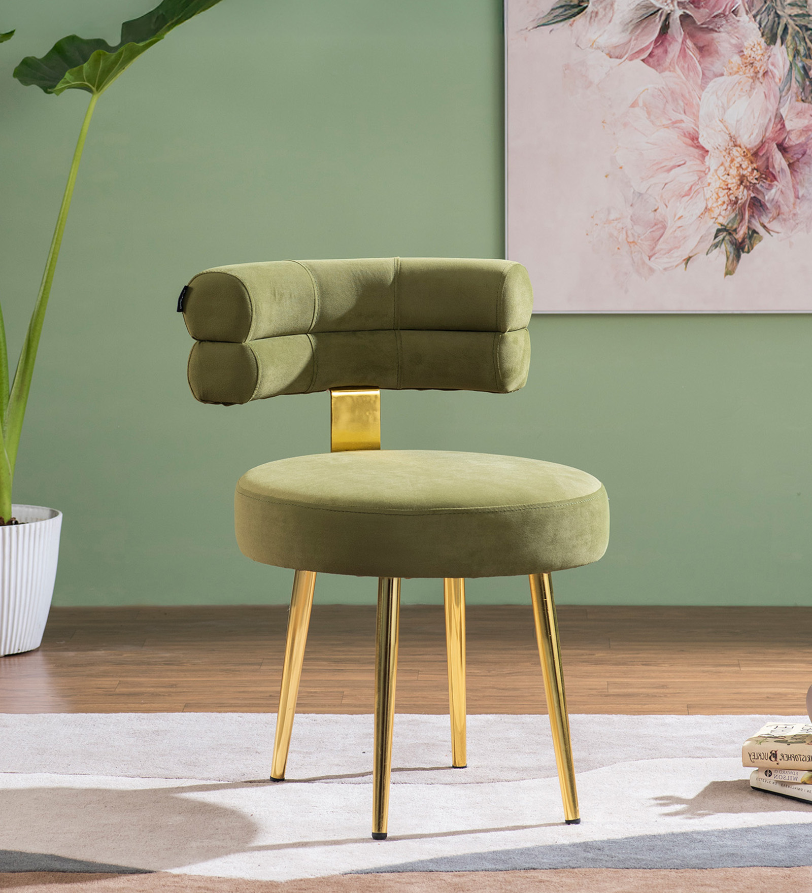 Hollywood Glam Velvet Lounge Chairs In Green Colour