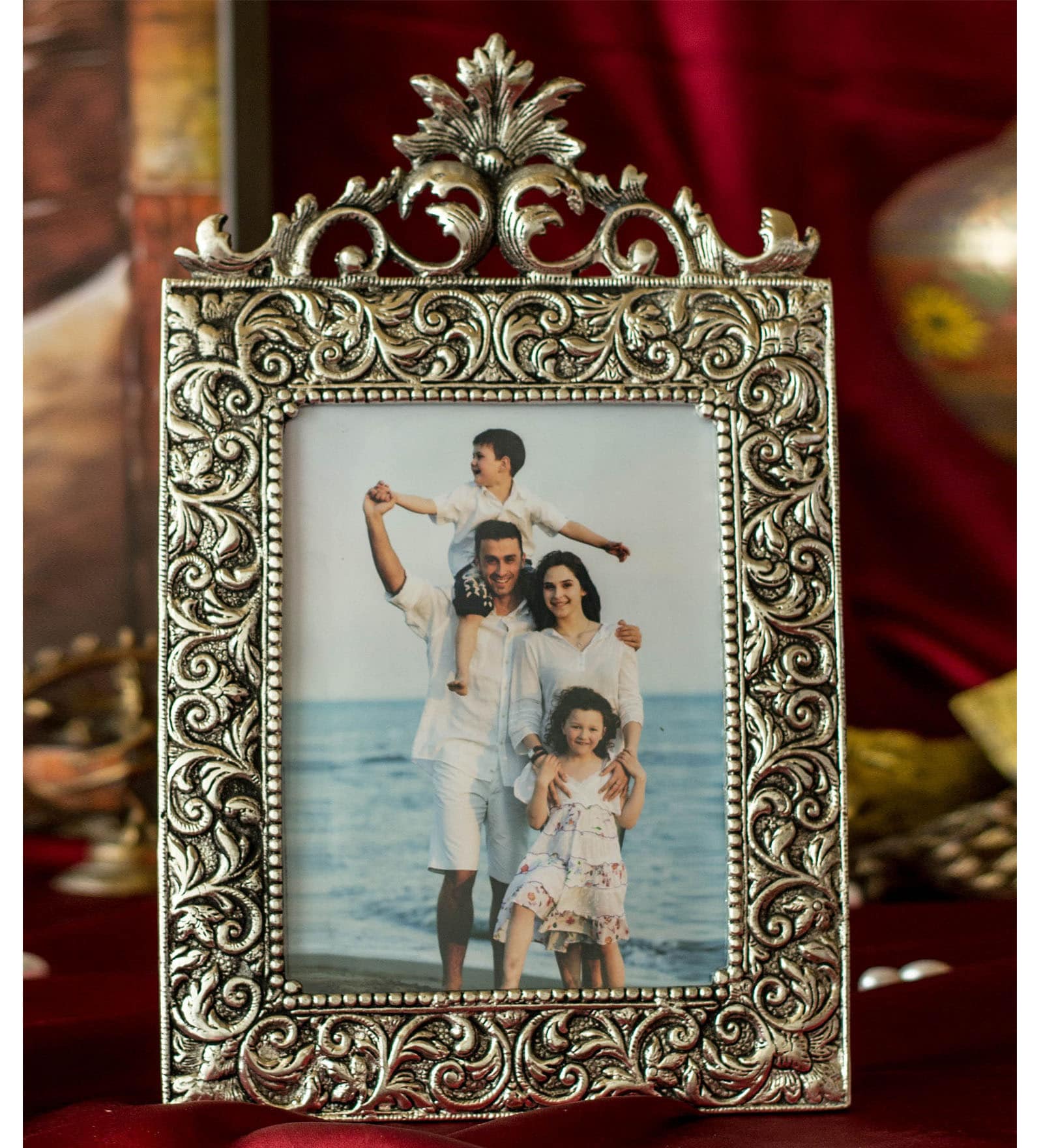 Silver Metal 8.5 x 13 Inch Single Photo Frame