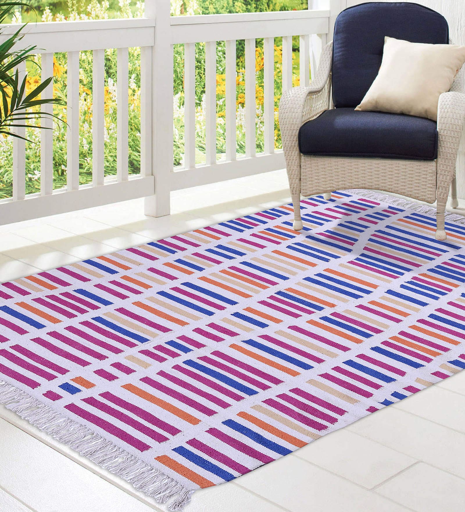 Horizontal Carpet with Vertical Lines in Multicolour