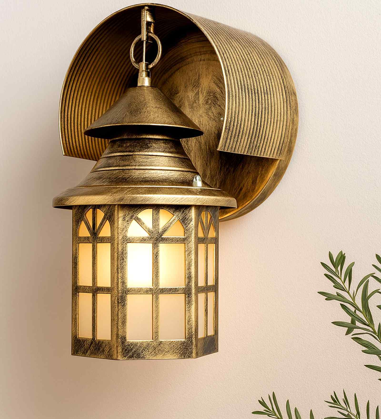 House Box Shaped Antique Gold Metal Wall Sconce House Box Shaped Antique Gold Metal Wall Sconce