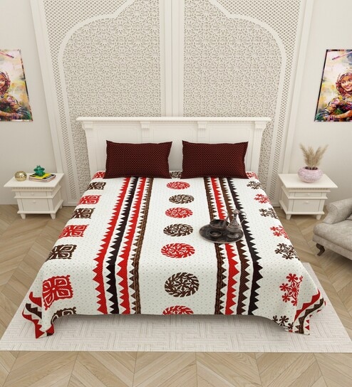 White Traditional print 144 TC Cotton King Size  Bedsheet With 2 Pillow Cover