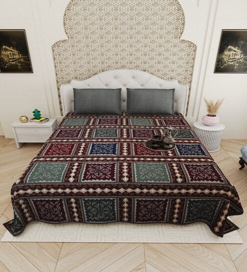 Grey Traditional print 144 TC Cotton King Size  Bedsheet With 2 Pillow Cover
