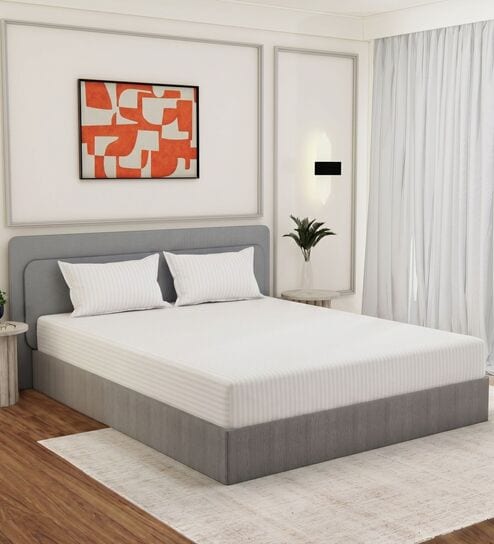 White Solid 180 TC Polyester King Sized Bedsheet With 2 Pillow Covers