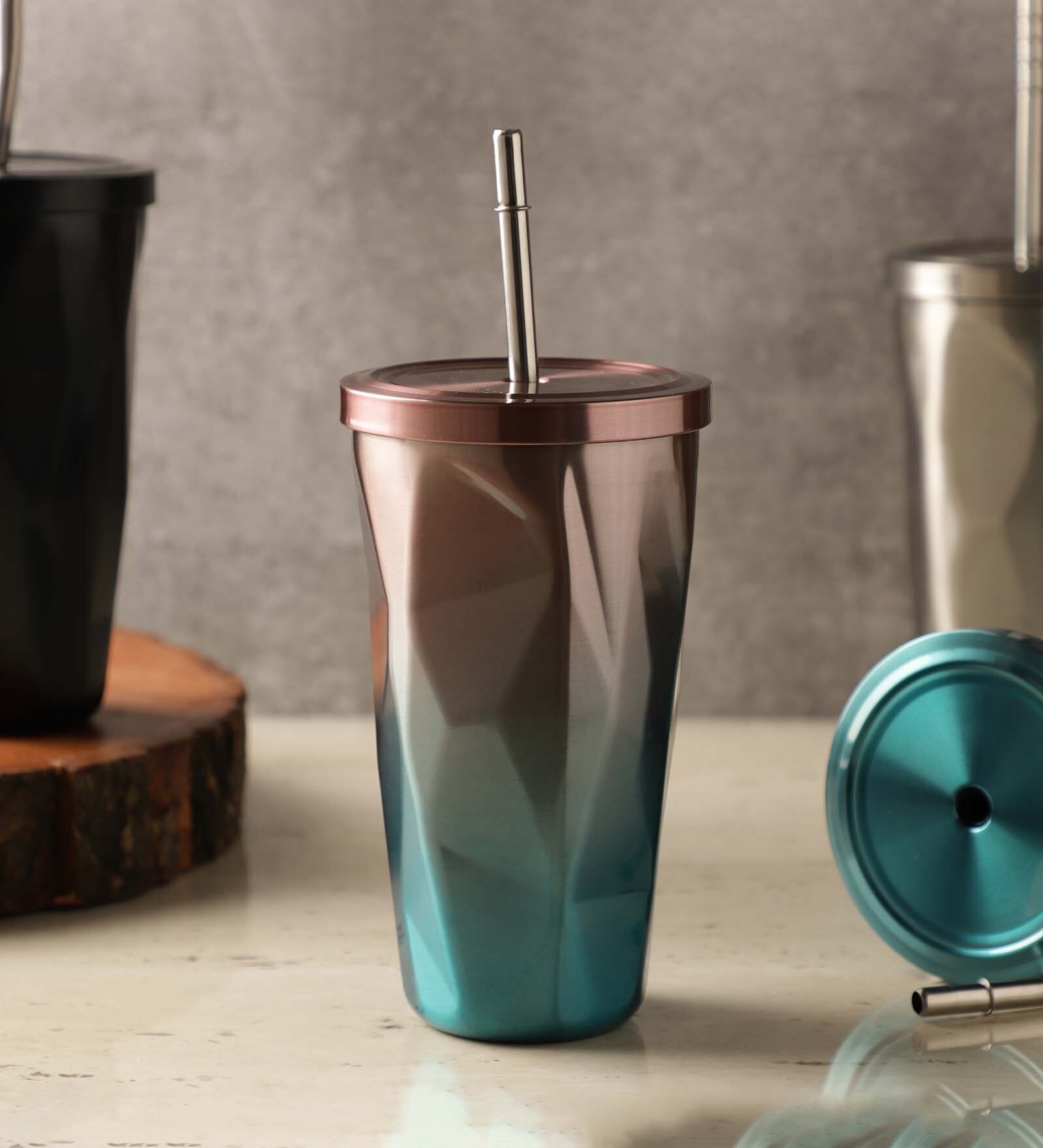 Hue Diamond 700ml Multicolour Stainless Steel Sipper