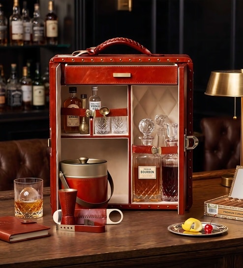 Hyde Leather Portable Bar in Red Colour
