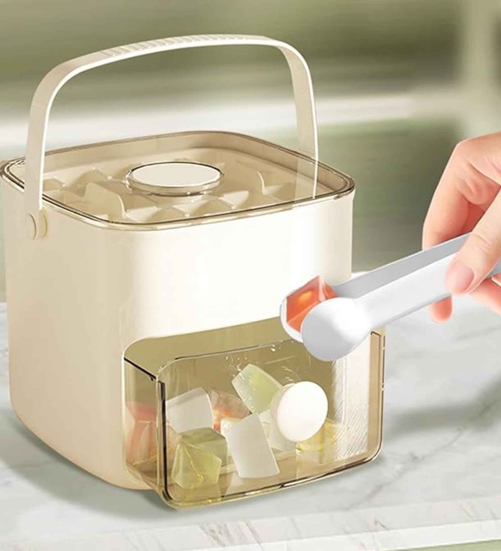 Ice Cube Tray with Lid and Bin