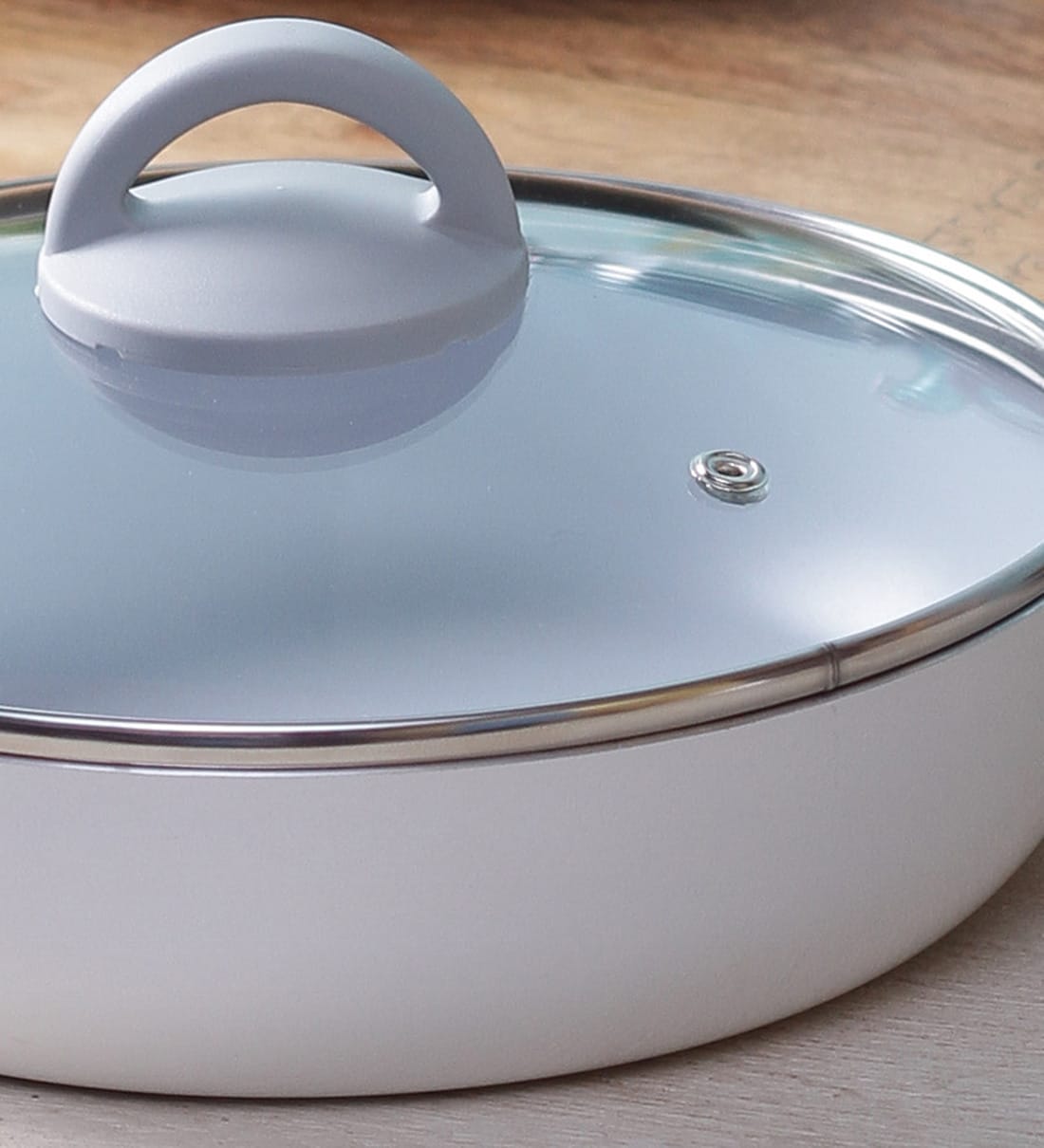 Buy Ceramic Coated Non Stick Deep Frying Pan with Lid 28 Cm by Illa Online Frying & Tadka