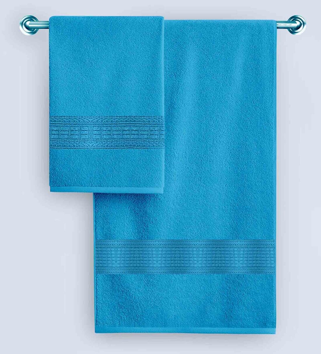 Buy Blue Solid 550 GSM Cotton Bath Towels (Set of 2) by Livpure Online Solid Colour Bath