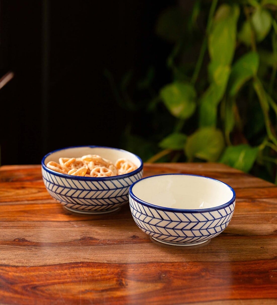 Indigo Ribbed Ceramic Bowl 20.5x3.8cm
