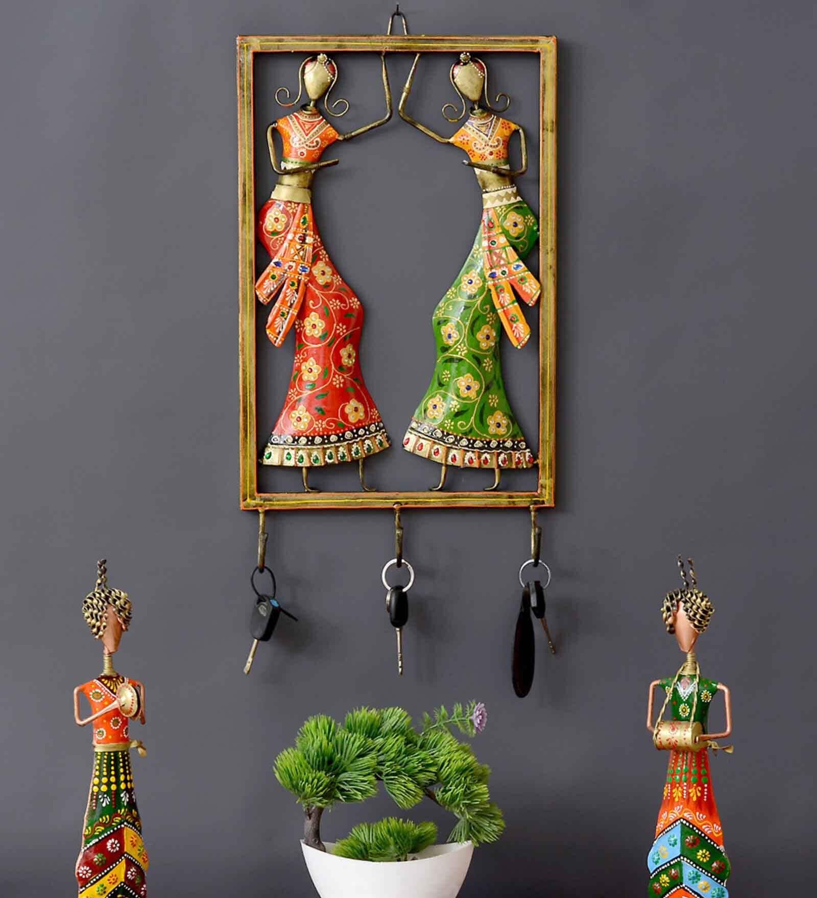 Iron Multicolour Lady Frame With Key Holder
