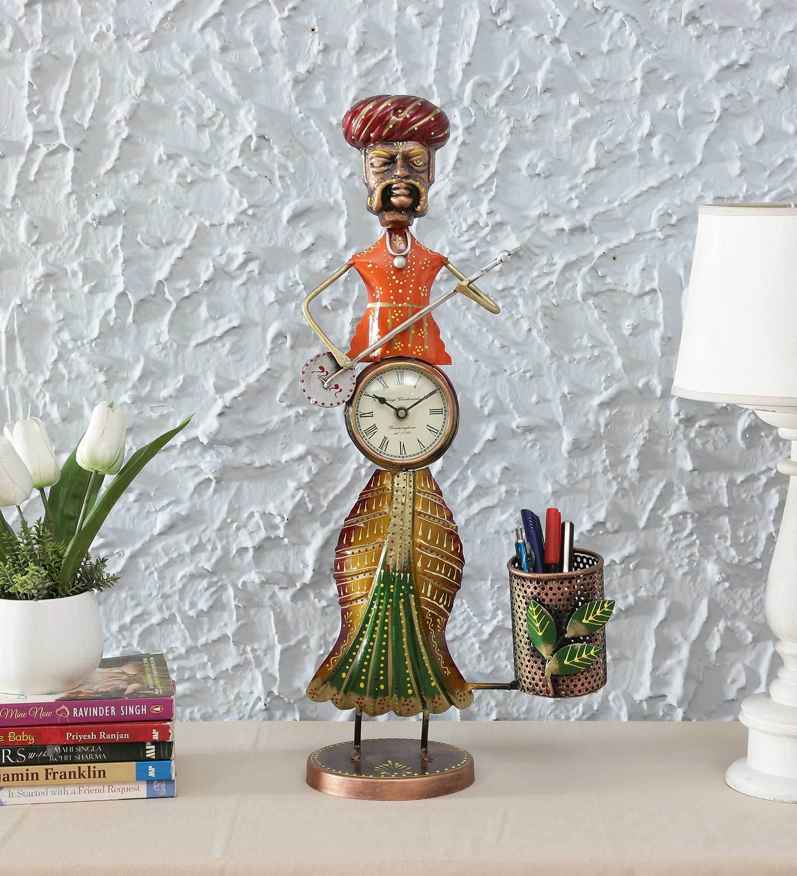 Iron Painted Human Musician Pen Stand Clock