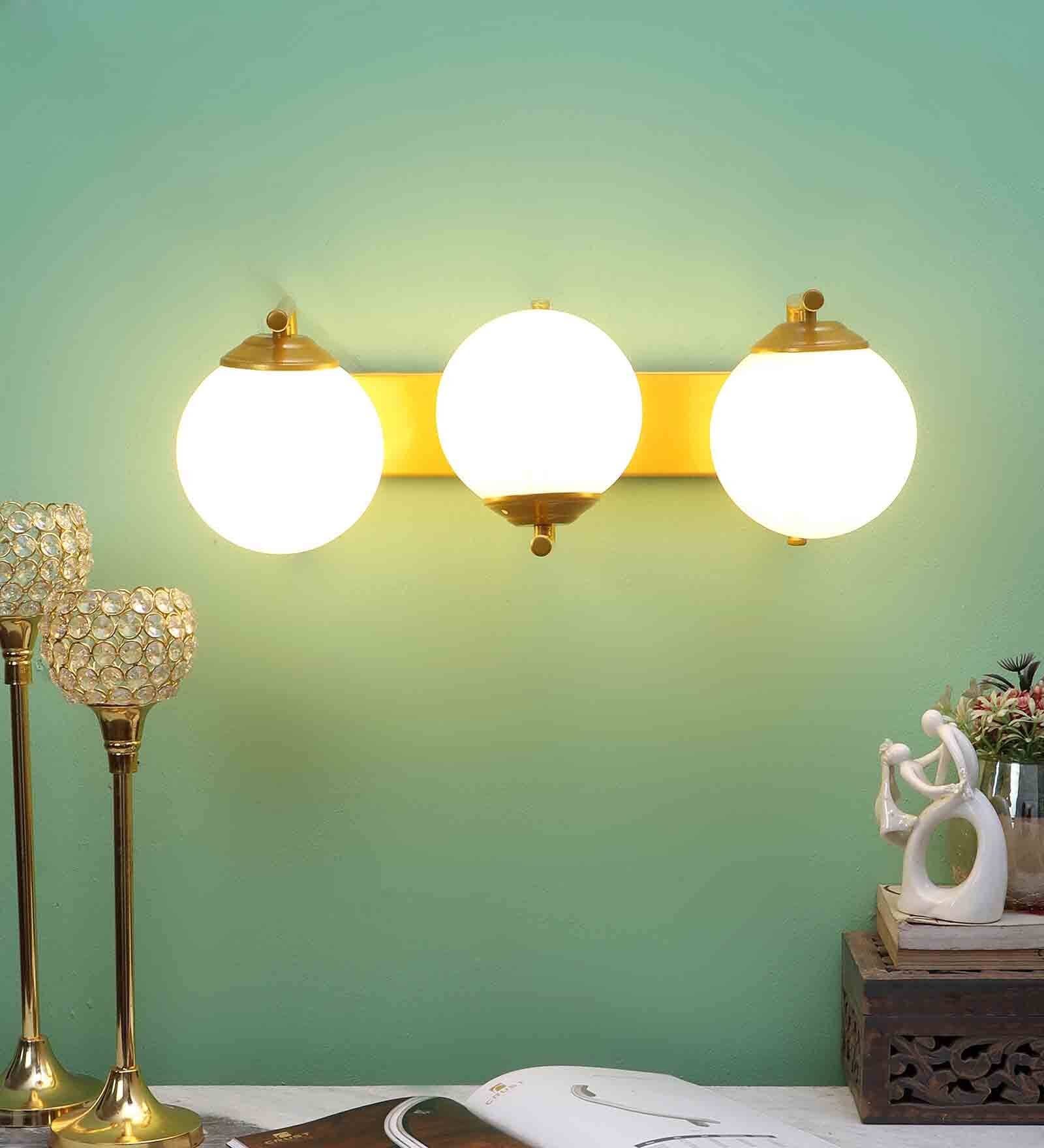 Iron Metal Novelty Wall Light (Gold)