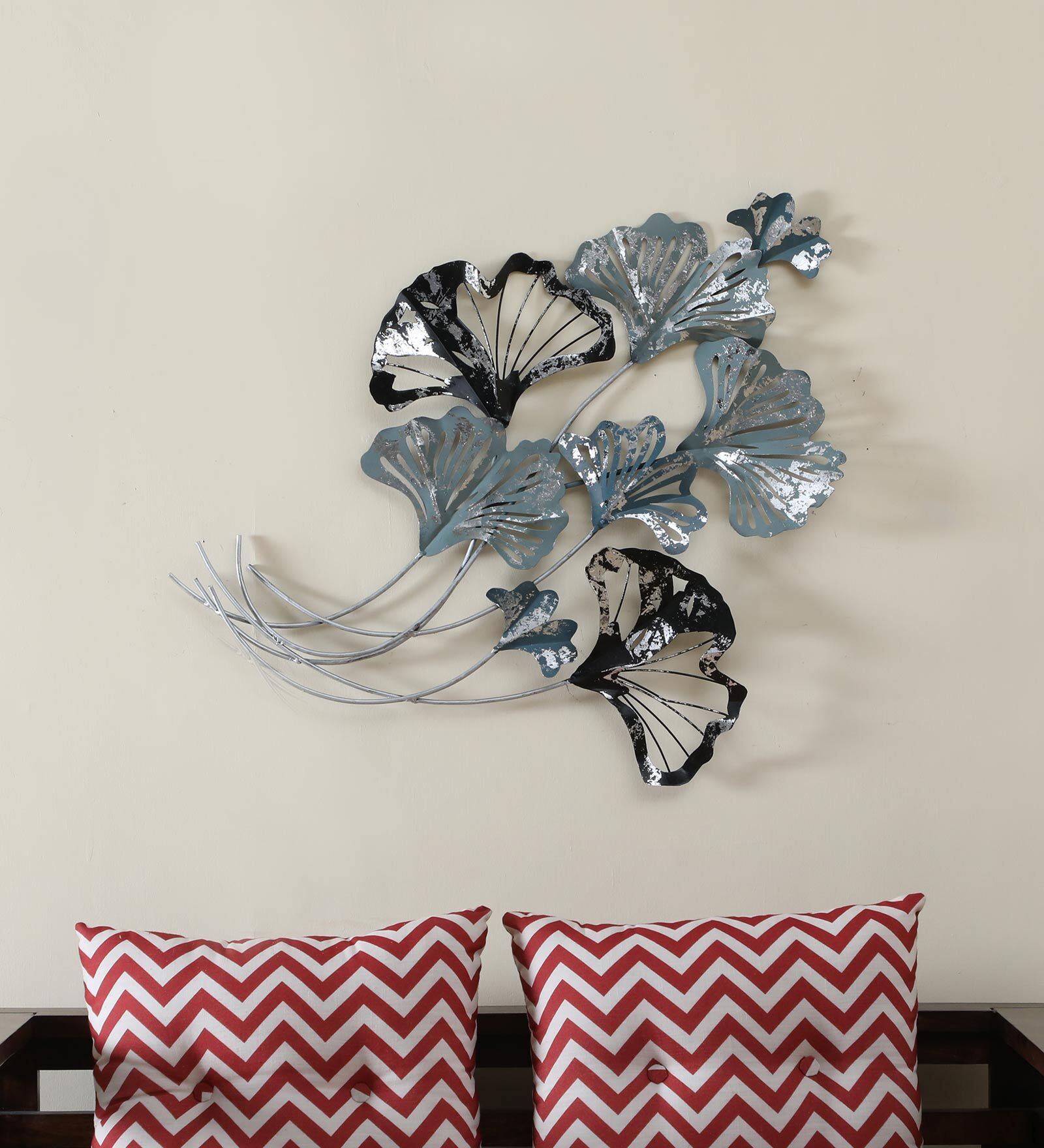 Iron Zingo Leaf Wall Art