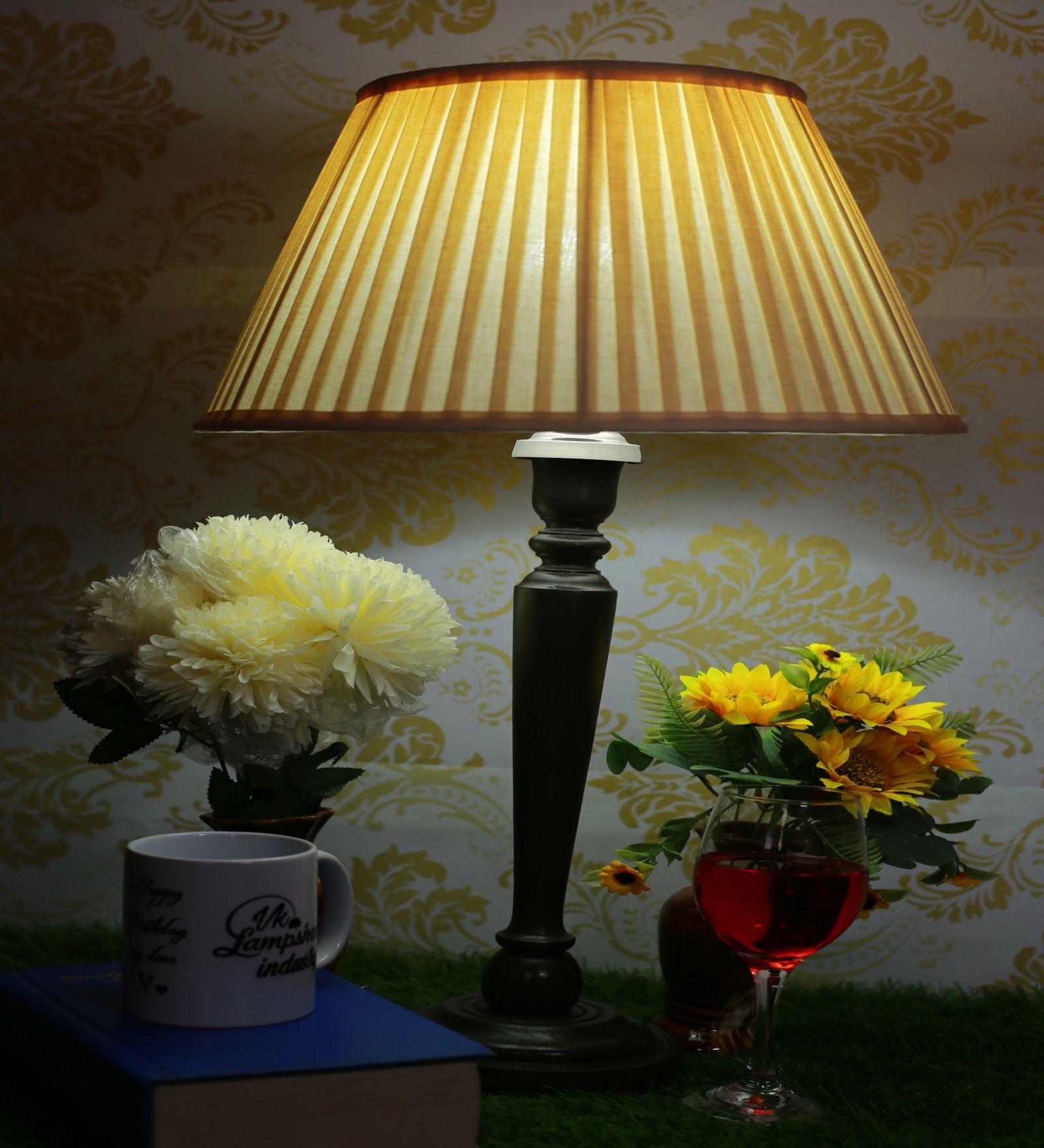Ivory Color Knife Pleated Round Lampshade