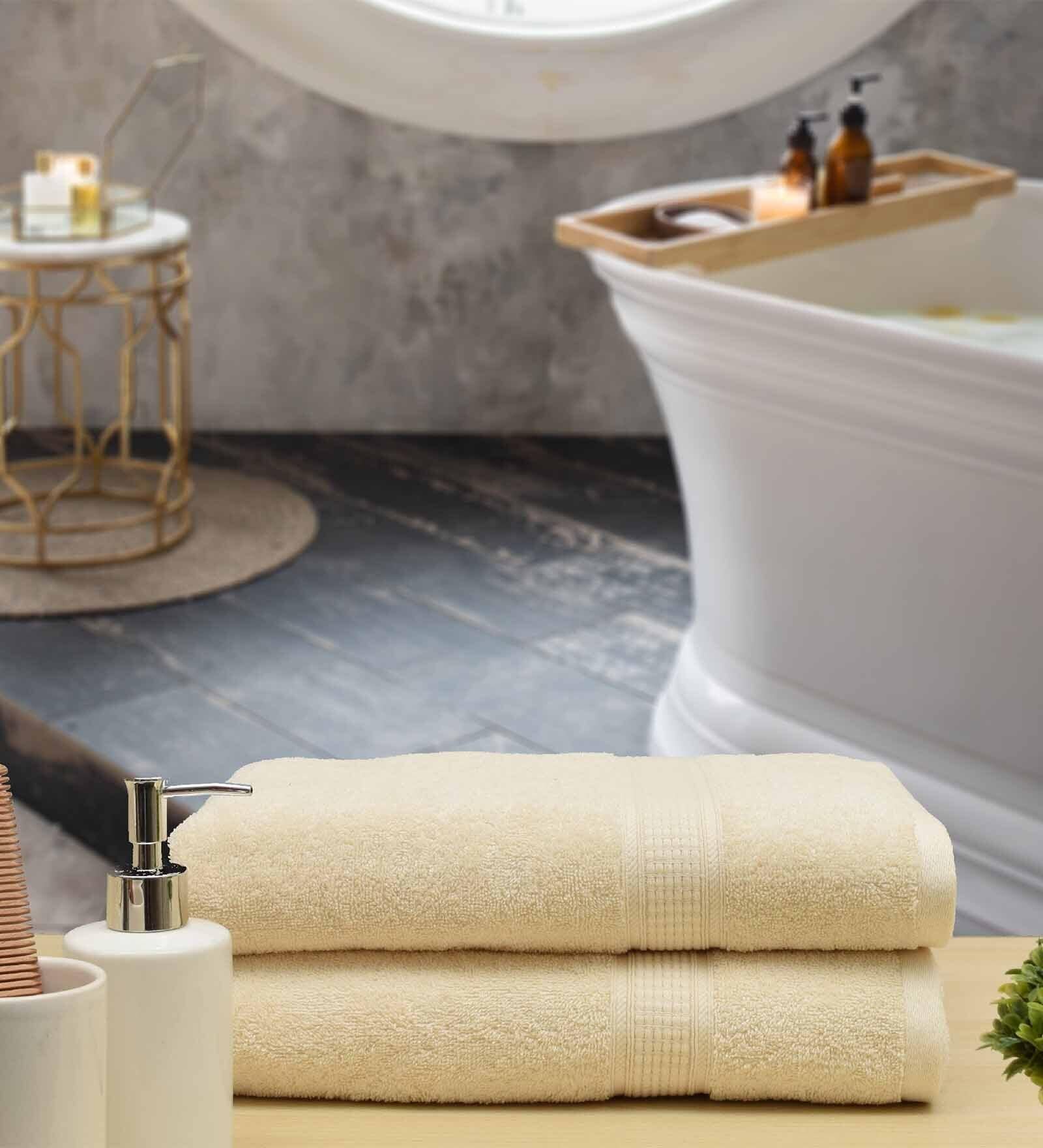 Ivory Solid 550 GSM Cotton Bath Towels (Set of 2)