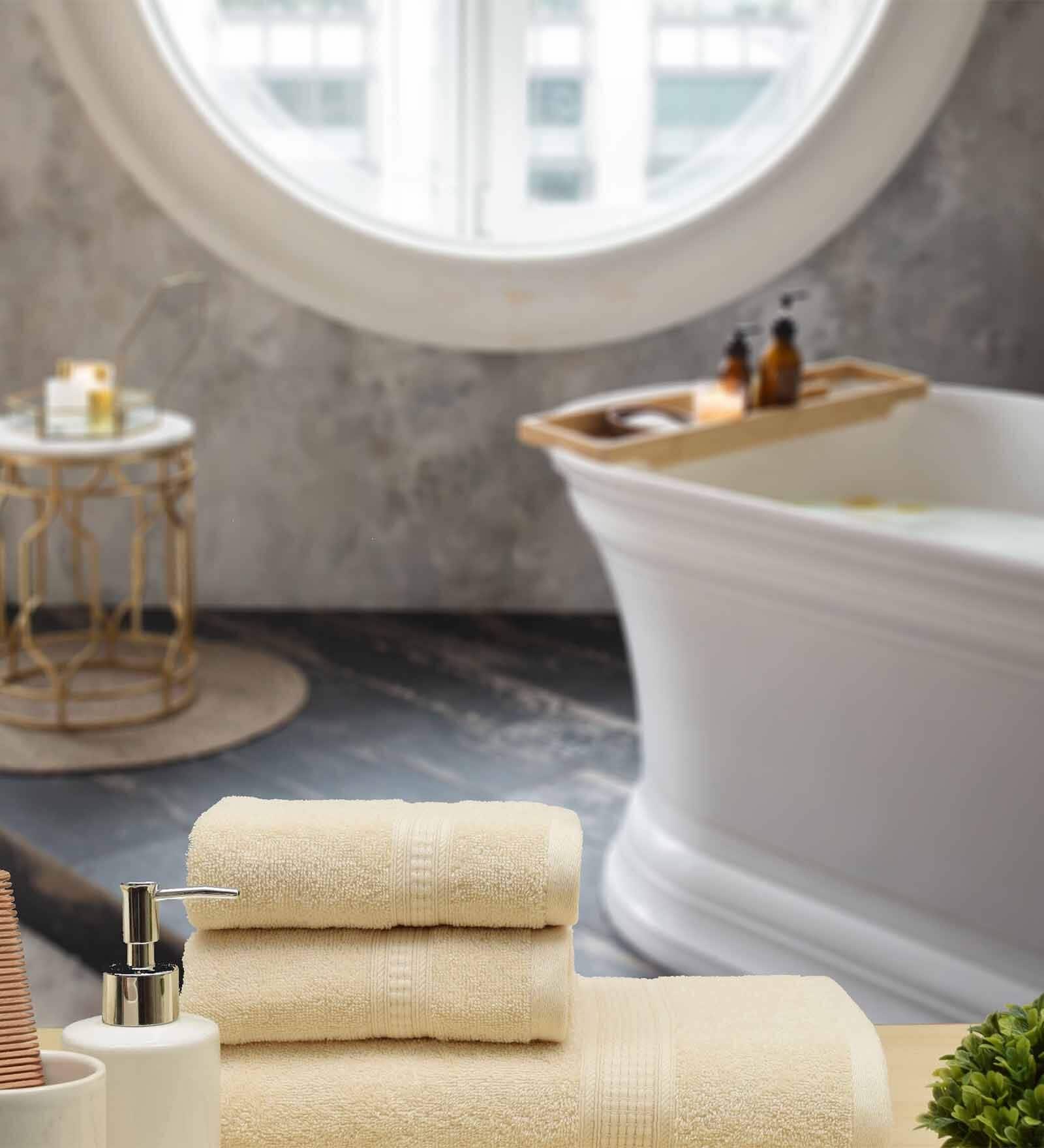 Ivory Solid 550 GSM Cotton Towel Sets (Set of 3)