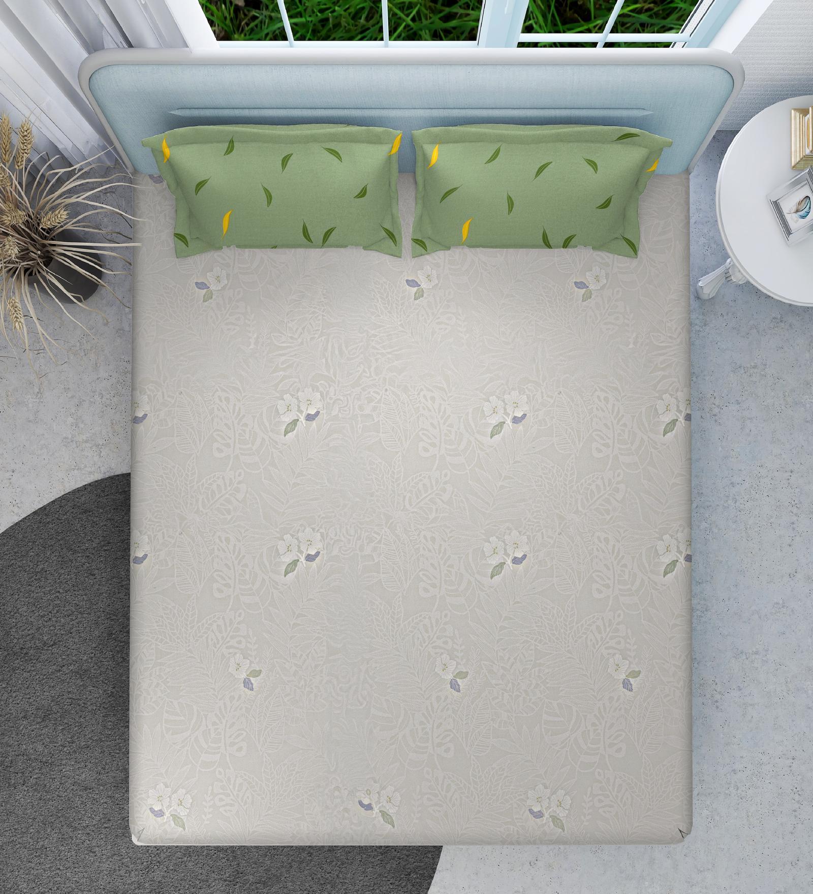 Ivory Floral 160 TC Microfiber Queen Sized Double Bedsheet with 2 Pillow Covers Twilight Garden Collection