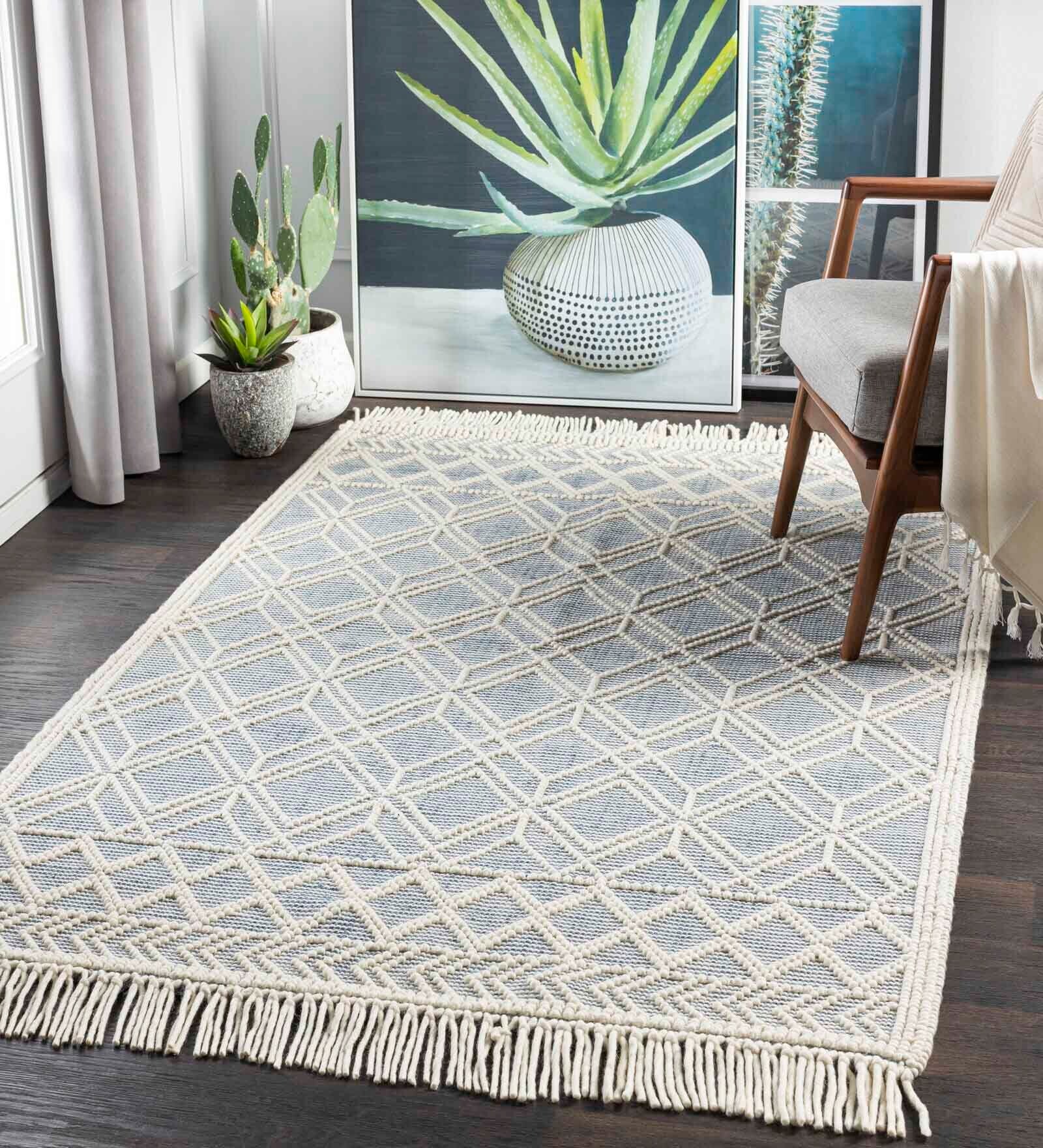 Ivory Geometrical Wool and Cotton 5 x 7 Feet Hand Woven Carpet