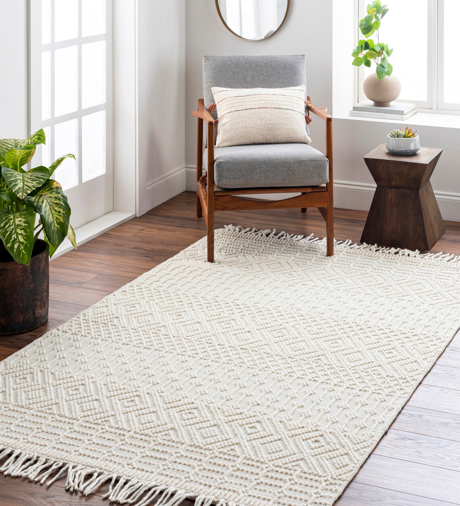 Ivory Geometrical Wool and Cotton 8 x 10 Feet Hand Woven Carpet