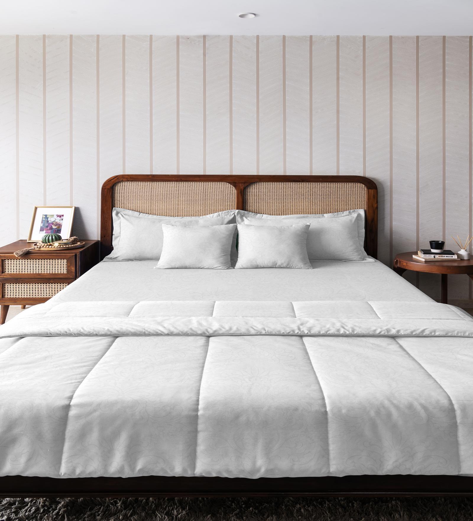 Ivory Microfiber Damask 150 GSM Double Bed Comforter