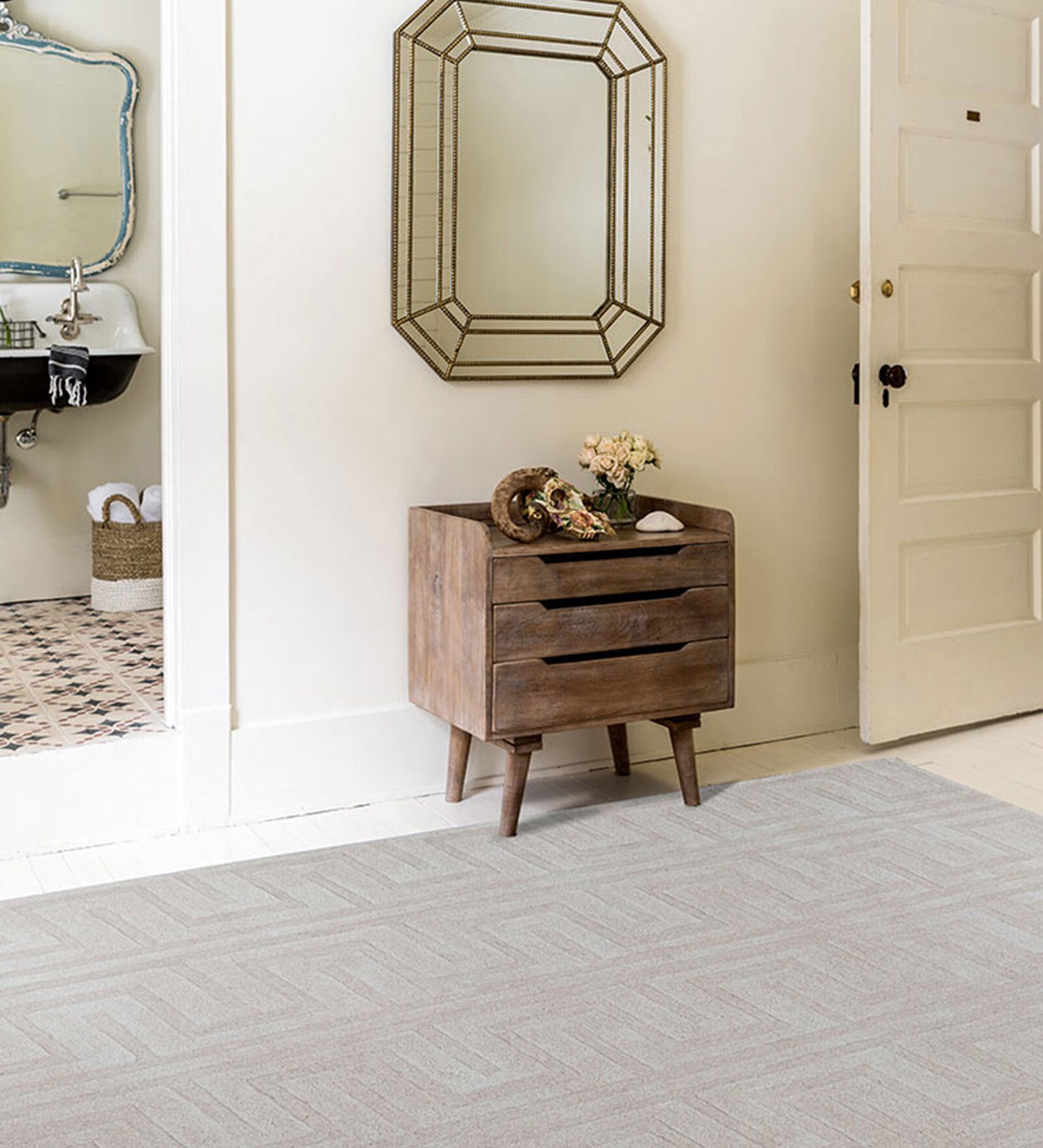 Buy Ivory Wool Abstract 6 x 9 Feet Hand Tufted Carpet Summer Refresh