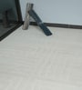 Ivory Traditional Wool And Cotton 7 X 5 Feet Hand Tufted Carpet
