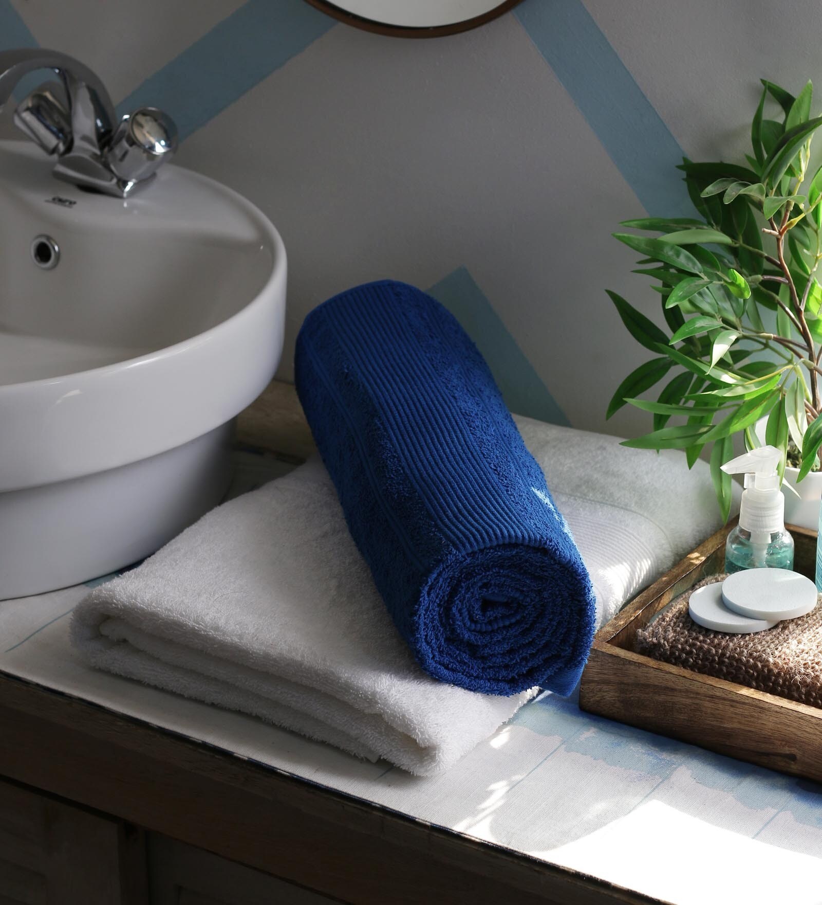 White & Blue 100% Cotton 450 GSM Bath Towels (Set Of 2)