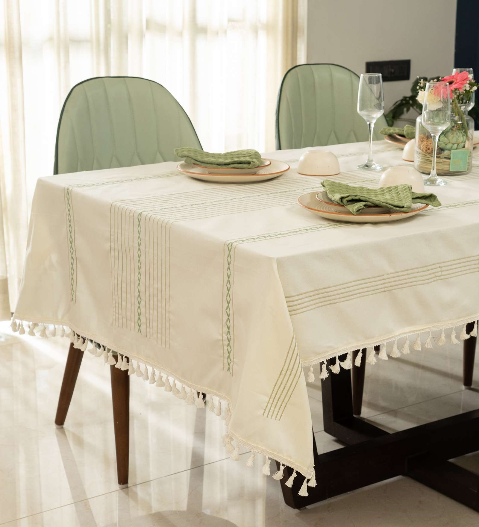 Jhaalar Embroidered Cotton Table cover ( 6 Seater  )