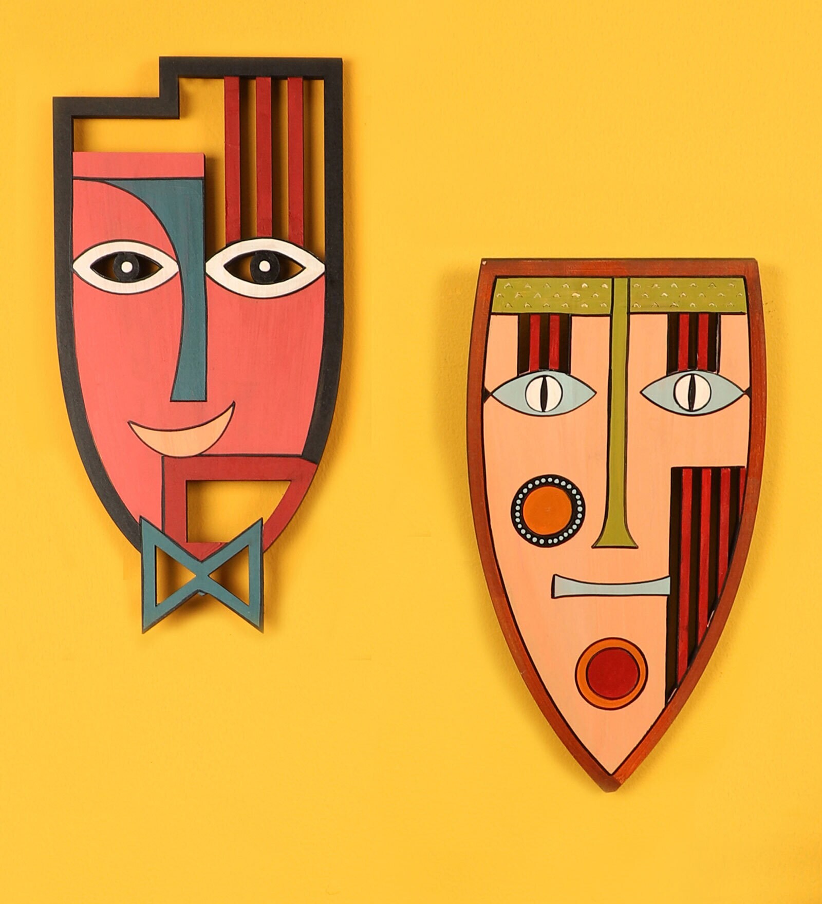 Buy Jokers Wall Decor Mask by Aakriti Art Creations at 29 OFF by