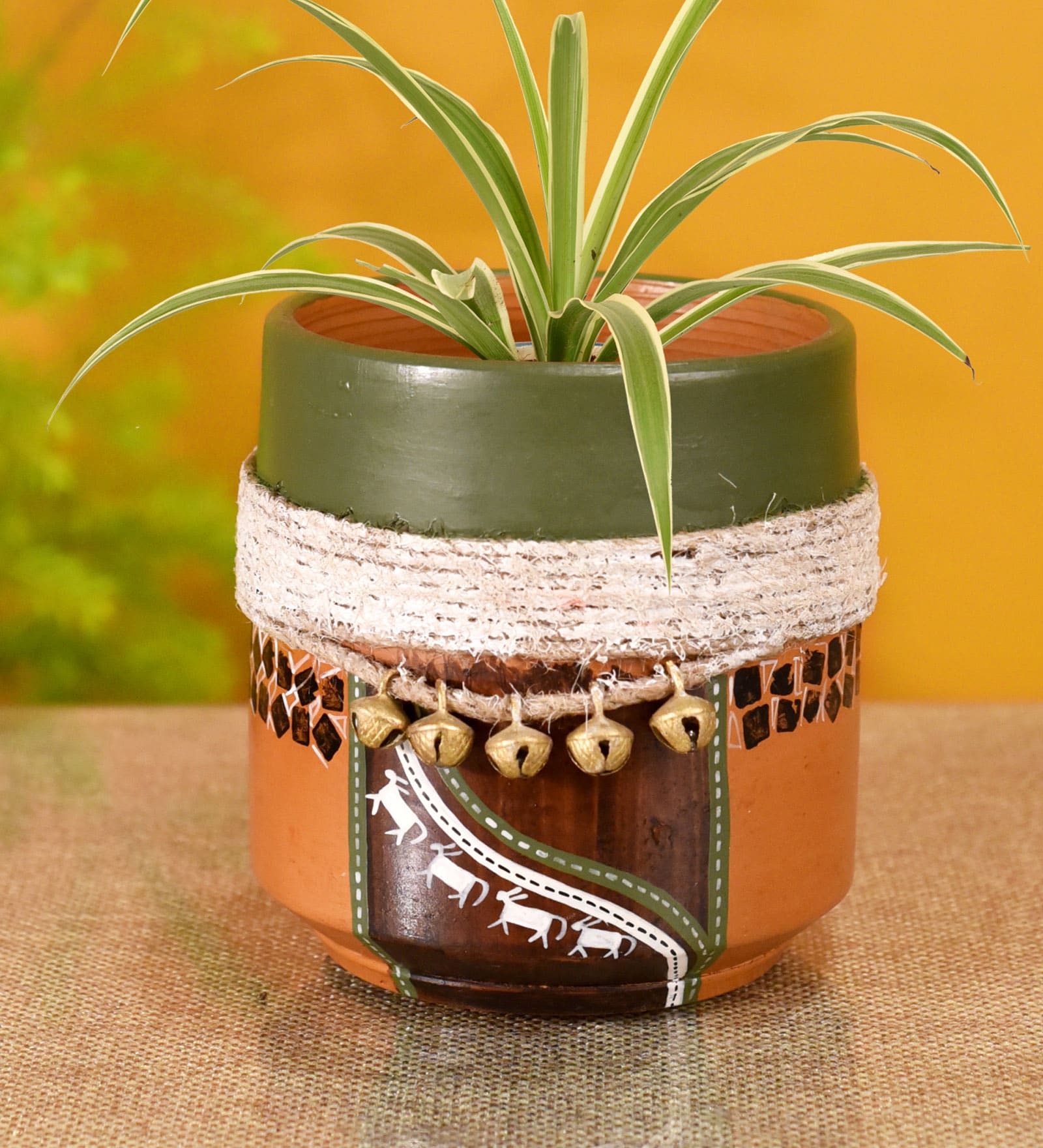 Lightbringer Na Wall Mounted Desk Pot