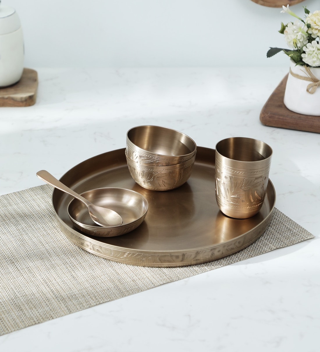 Buy Kansa Cochin Brass Dinner Plate By Codesustain Online Dinner Plates Dinner Plates