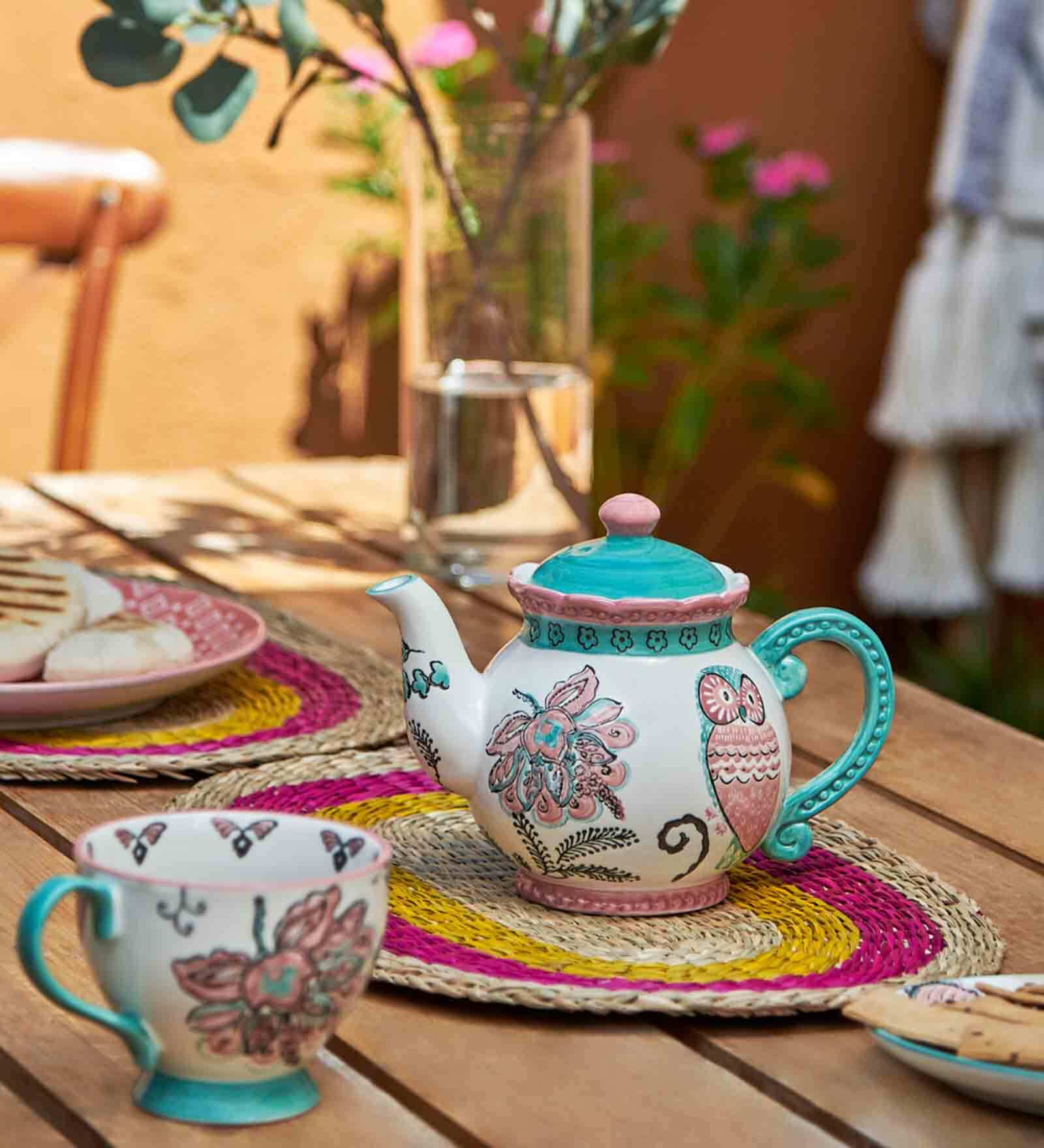 Kansas Tales 450ml White & Blue Ceramic Tea Pot