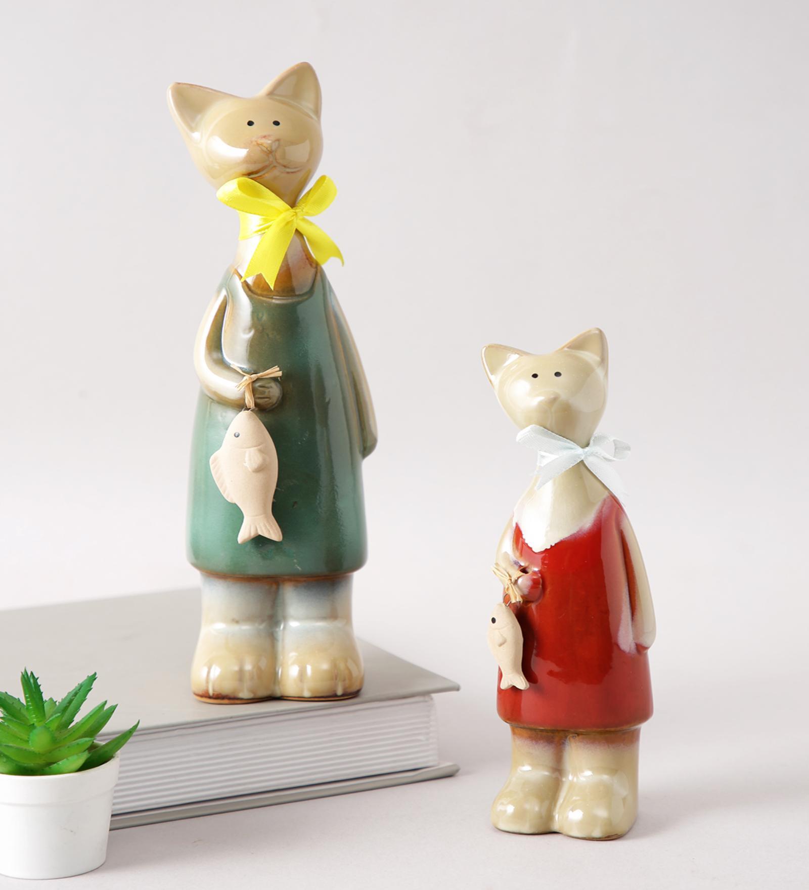 Keen Multicolour Ceramic Figurine