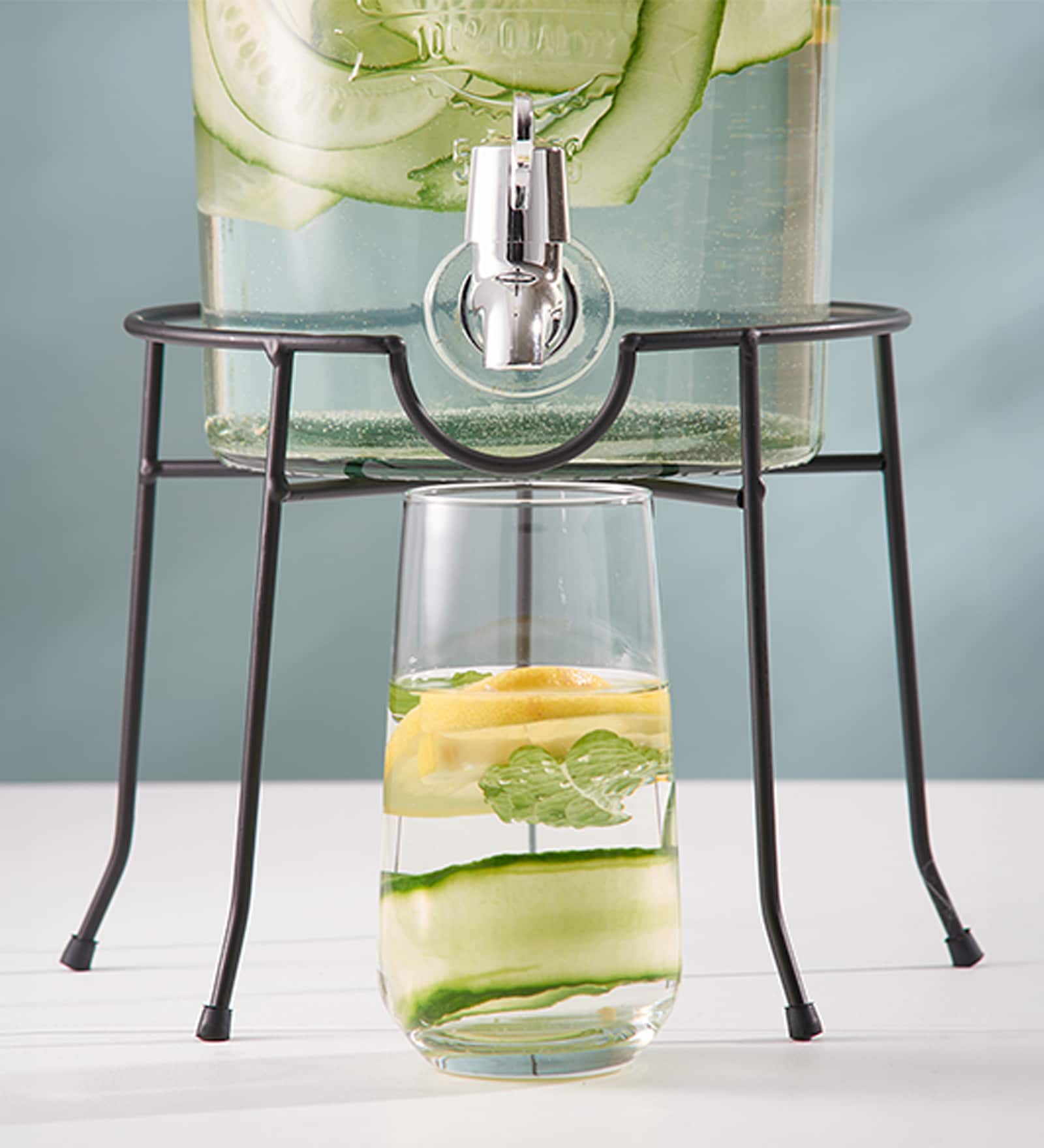 Round Drinks Dispenser Stand