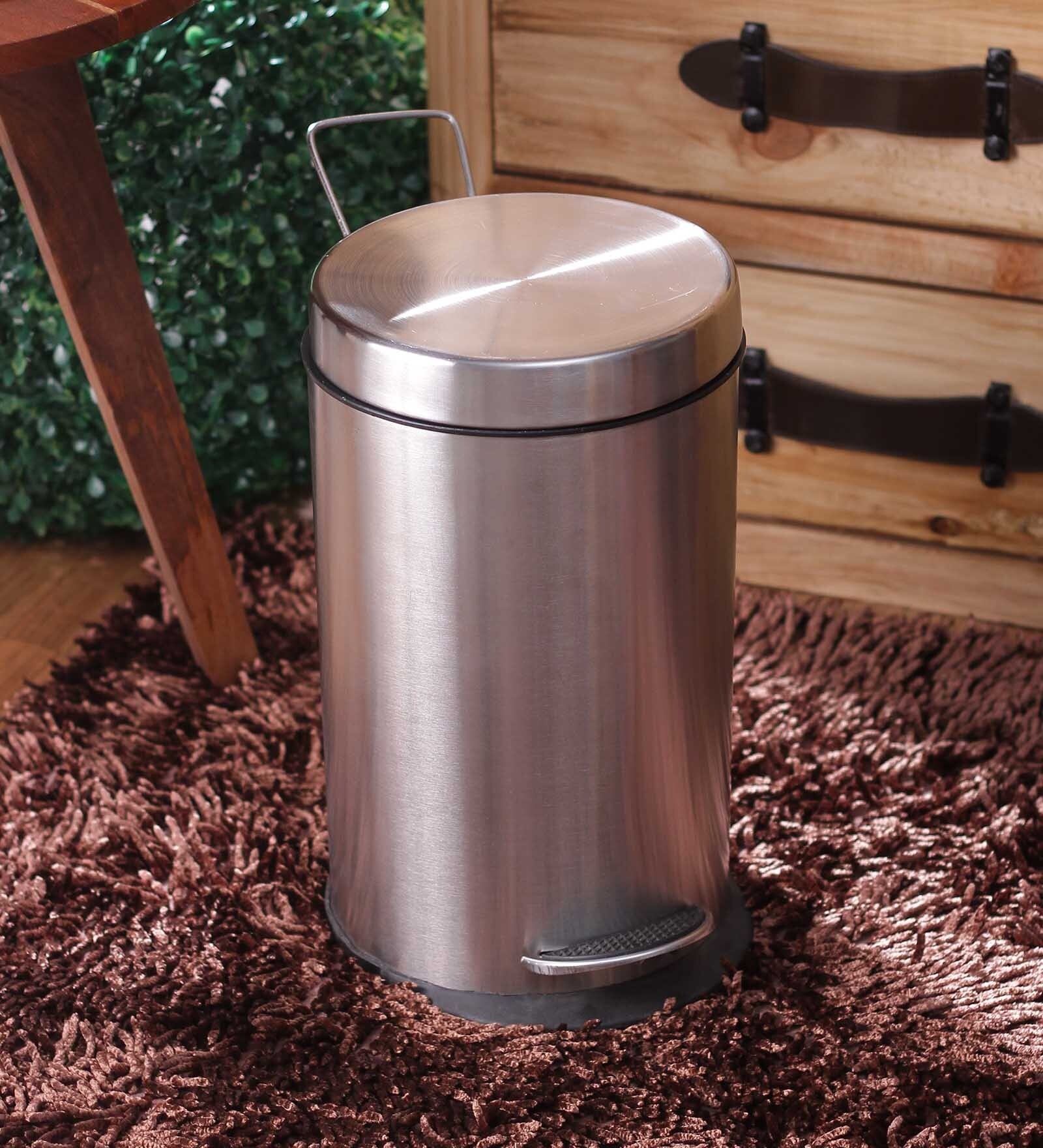 20 Ltr Pedal Metal Dustbins In Silver