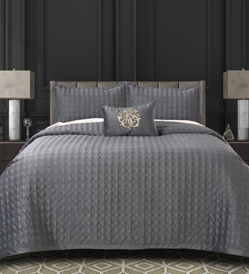 Grey 572 GSM Cotton King Sized Double Bedding set With With 2 Pillow Covers And 1 Cushion Cover