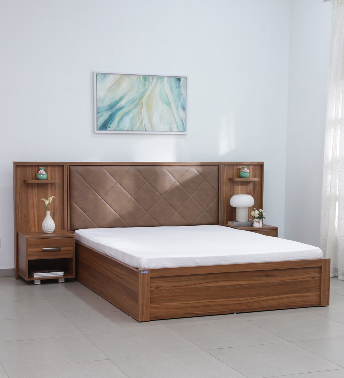 Ashton queen deals platform bed