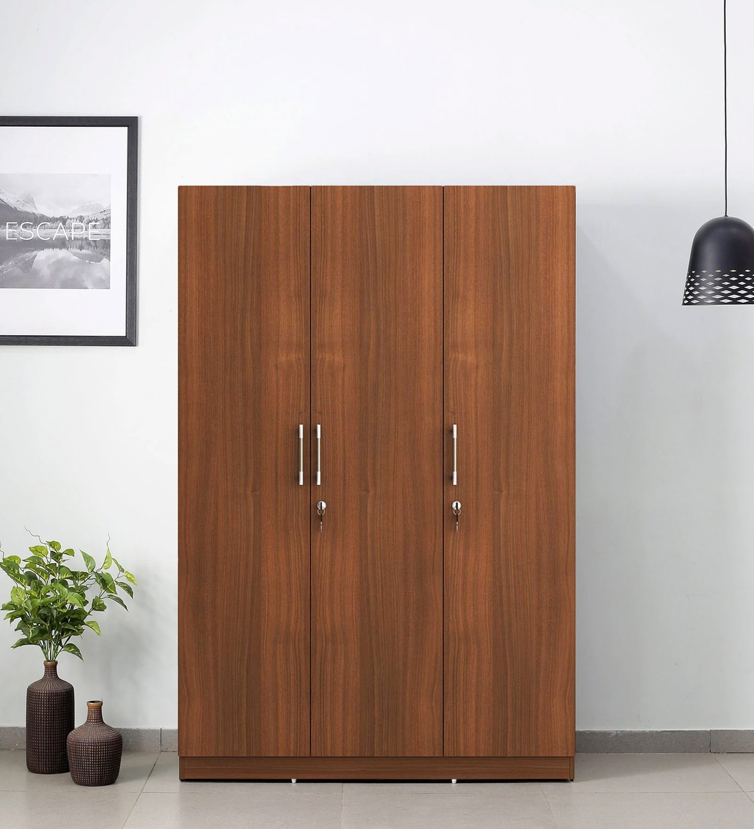 Pepperfry 3 door deals wardrobe