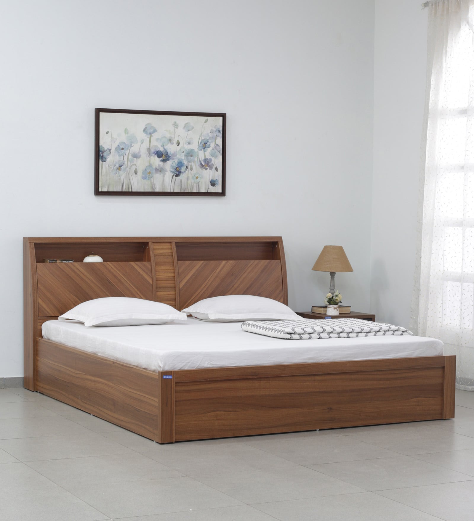 Kosmo Monarch King Size Bed in Natural Wenge Finish with Hydraulic Storage