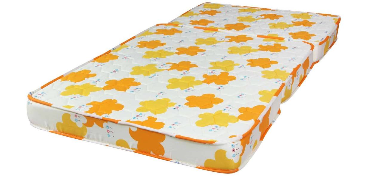 Kurlon foldable store mattress