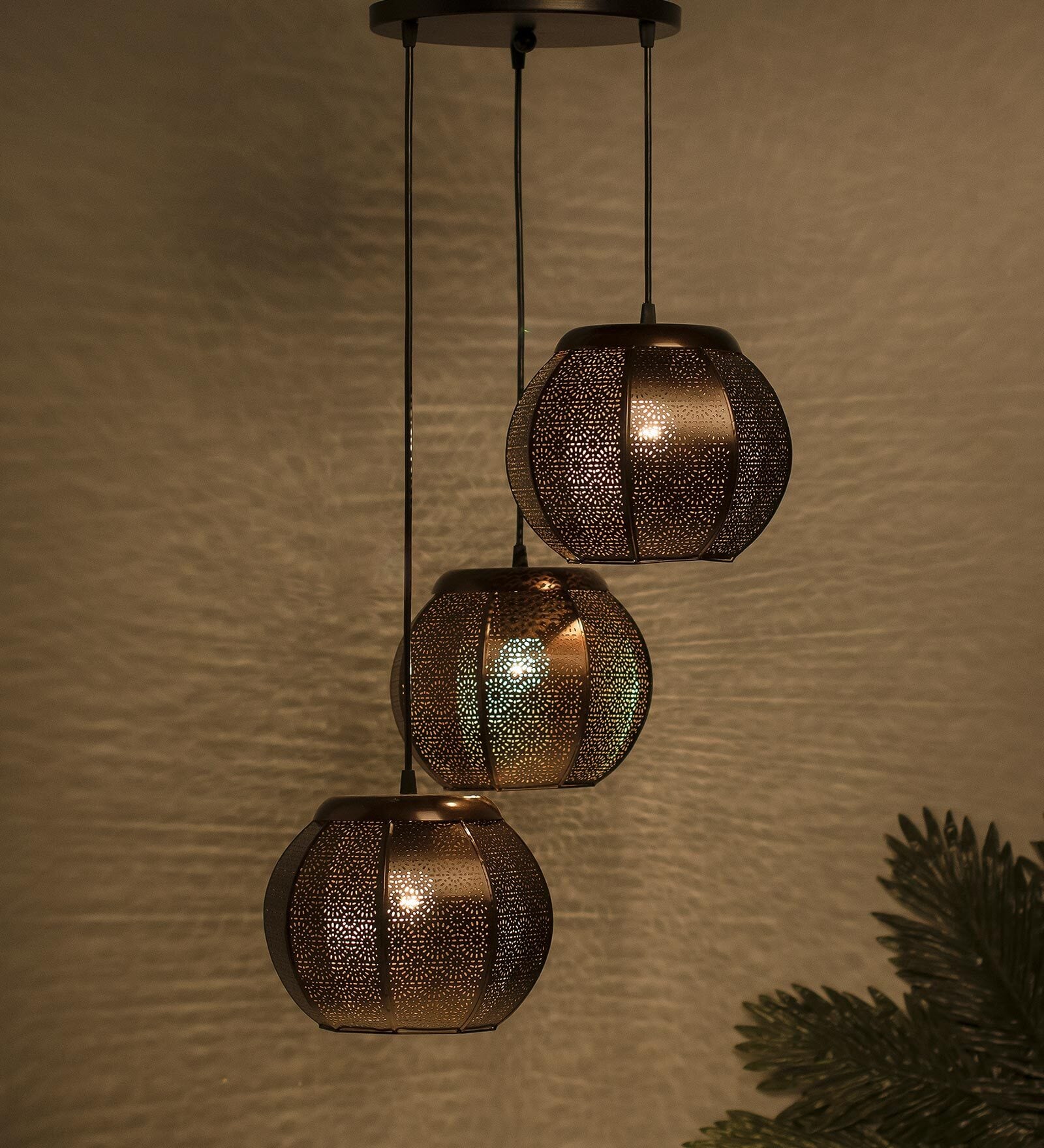 Kura Black Metal Cluster Hanging Light