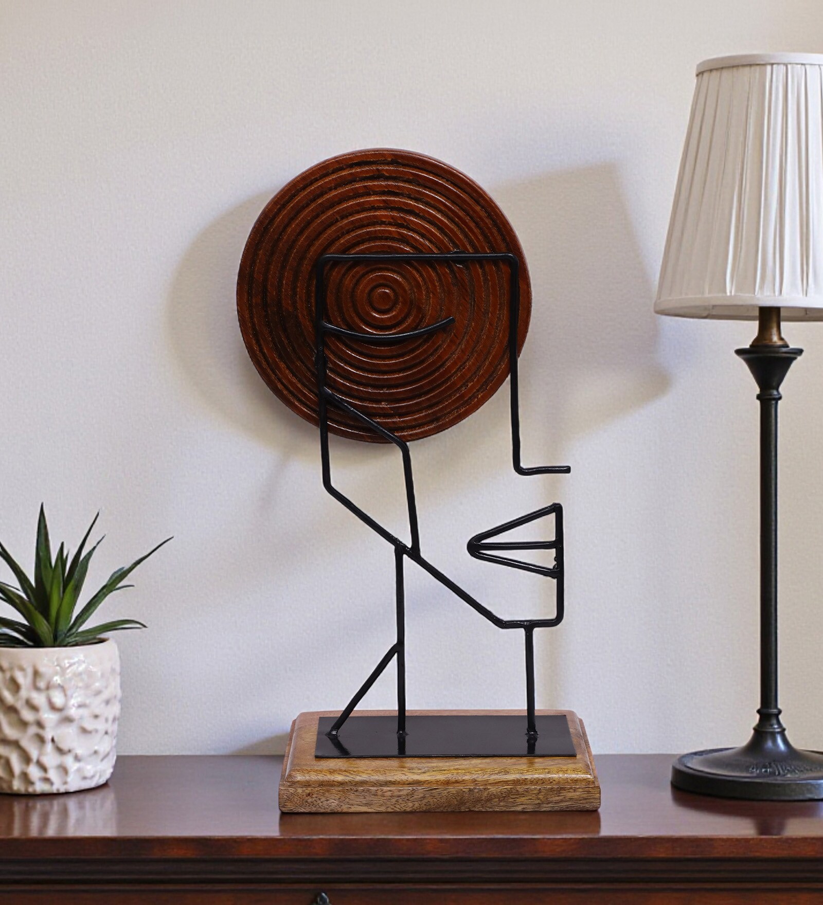 Kylie Face With Wood Showpiece