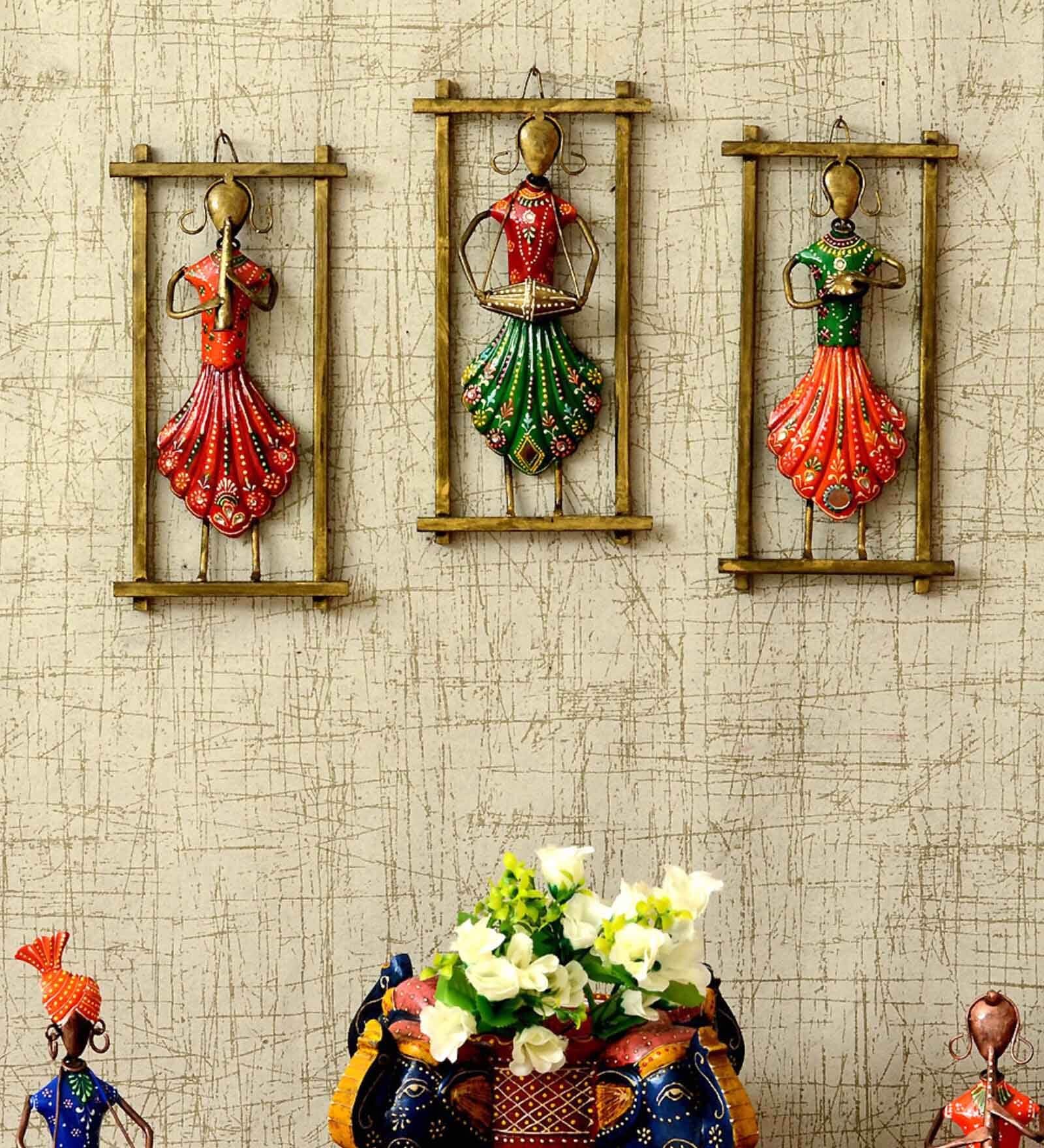 Contemporary Lady Musician S/3 Iron Wall Frame