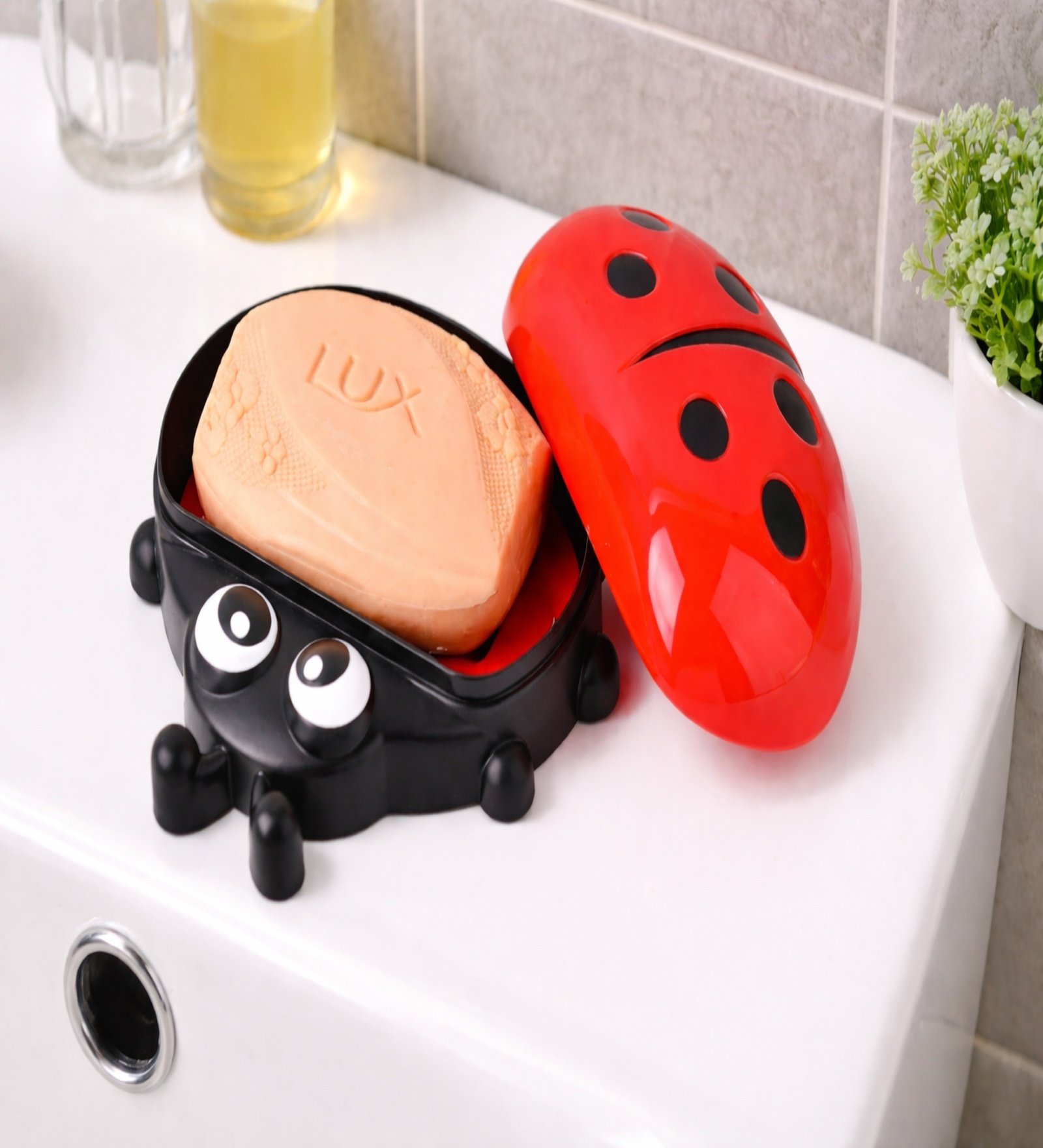 Red And Black Ladybug Design Soap Box with LID