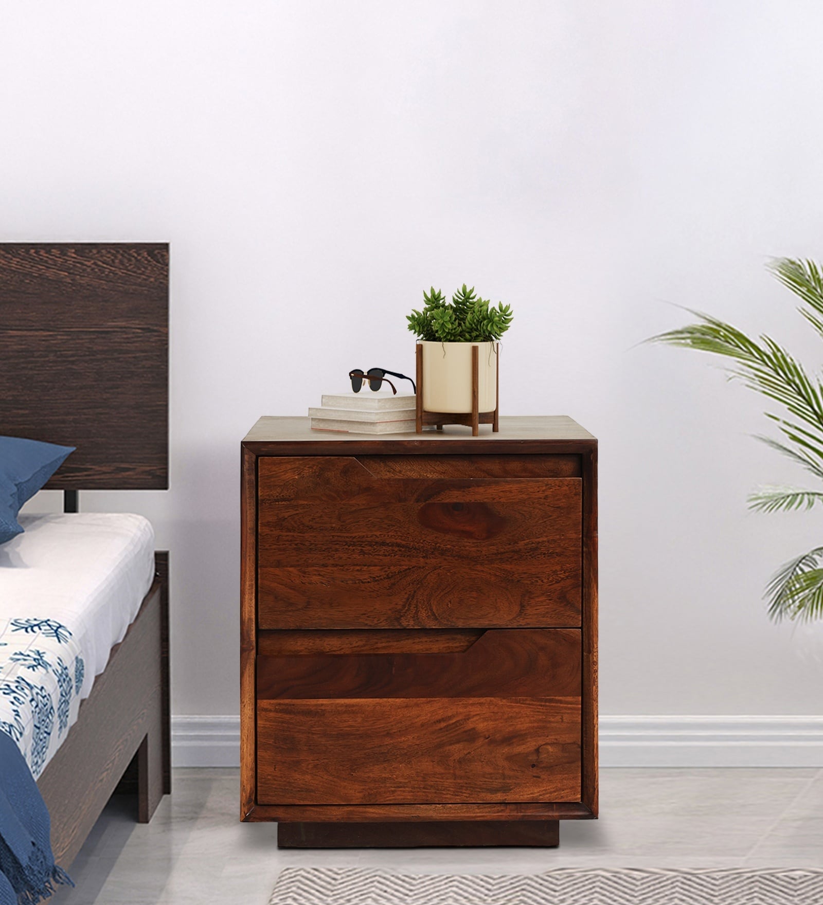 Lafon Sheesham Wood End Table In Walnut Finish Lafon Sheesham Wood End Table In Walnut Finish