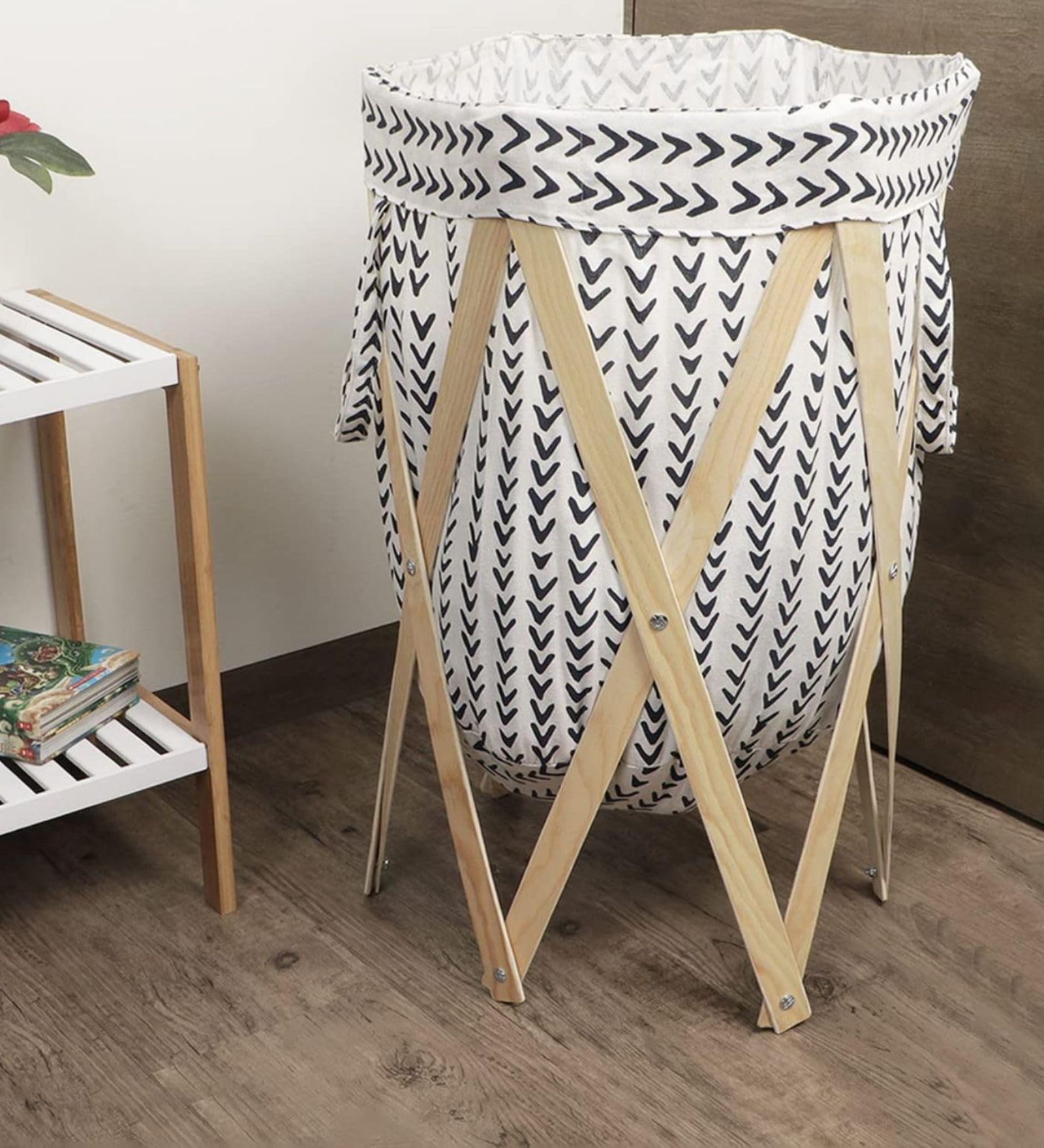 White European Pattern Cloth Laundry Large Basket Bag with Foldable Wooden Stand Support