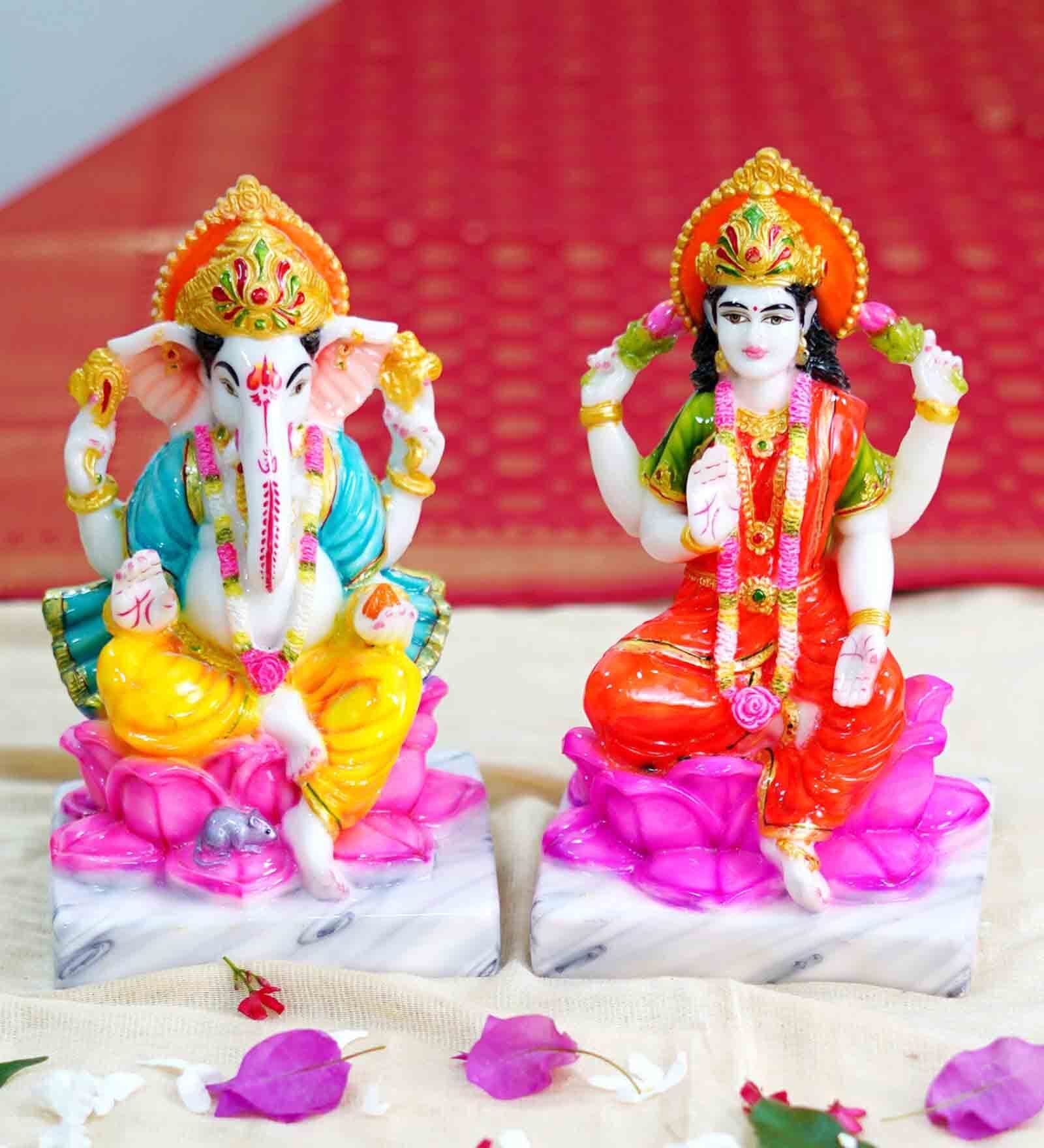 Buy Laxmi Ganesh Handpainted Idol at 27% OFF by Chaque Decor | Pepperfry