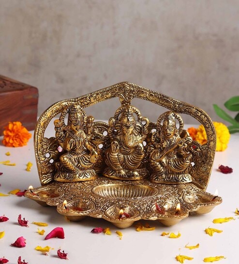 (1Pc) Gold Metal Lakshmi, Ganesha & Saraswati Pooja Idol For Home Temple