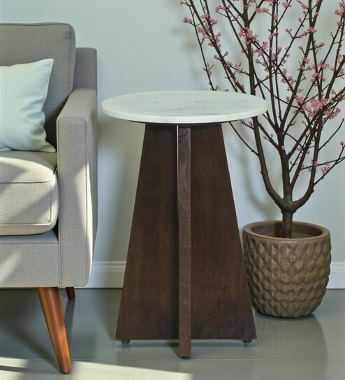 Larvotto Mango Wood Side Table With White Marble Top In Dark Walnut Finish