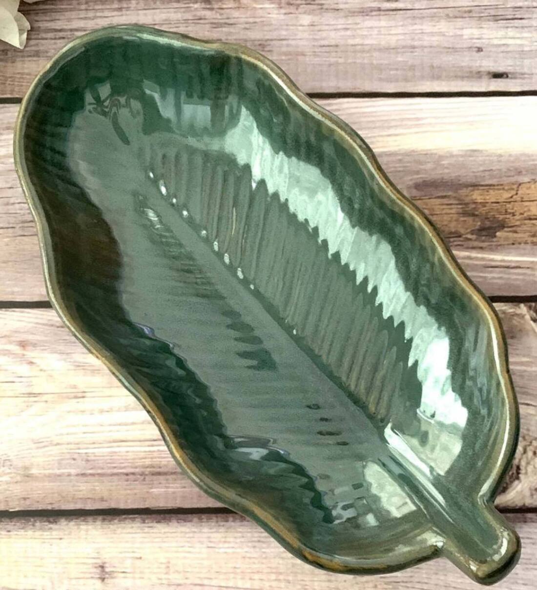 Buy Leaf Ceramic Serving Platter (Set of 2) by Turkish Clay at 33 OFF by Turkish Clay Pepperfry